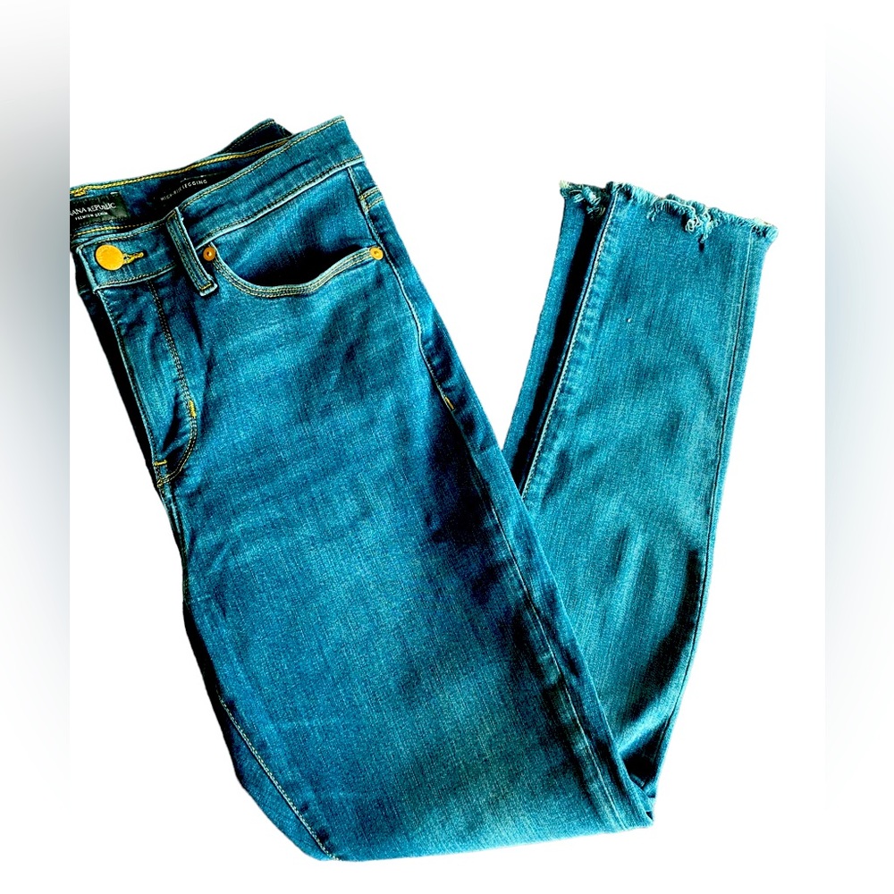 Banana Republic High Rise Legging with Frayed Ankle Size 29